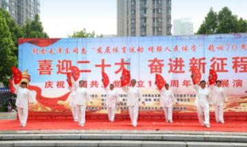 救援男孩毕业生